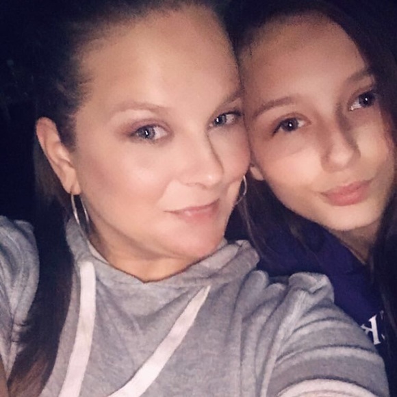 Meet your Posher, Allison - Picture 5 of 8